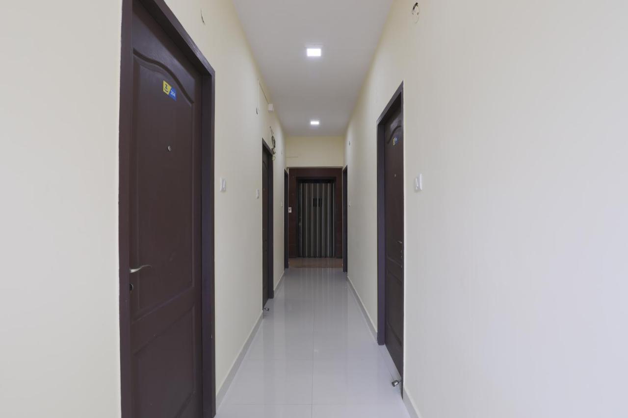 Green Tree Hotel-Near Vfs Global And Ramee Mall Ченай Екстериор снимка