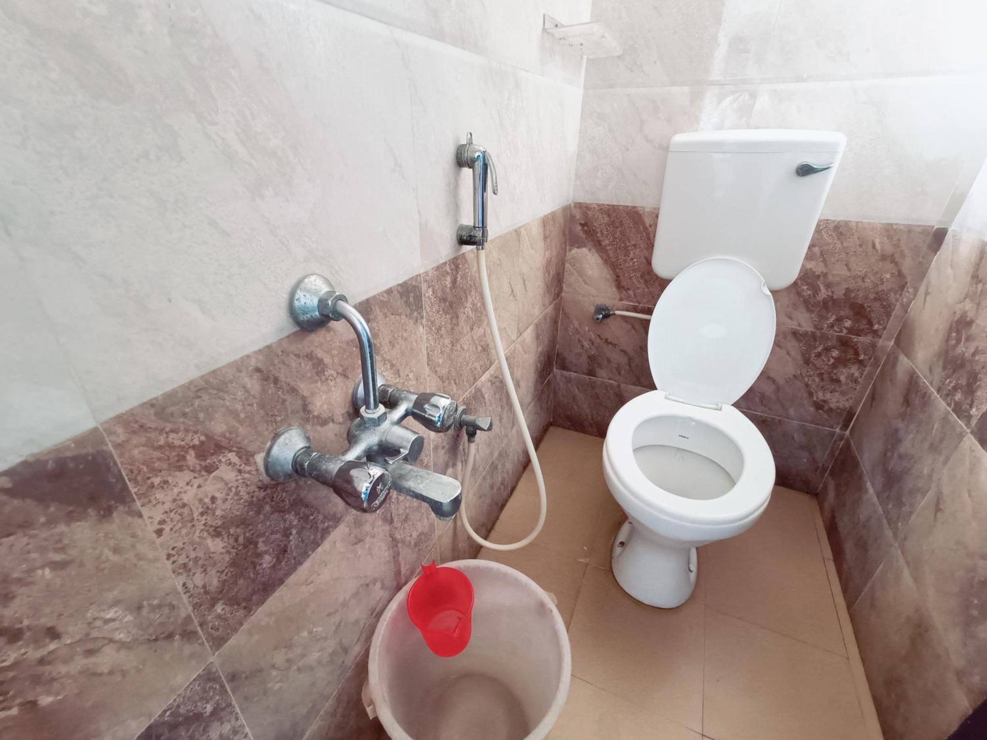Green Tree Hotel-Near Vfs Global And Ramee Mall Ченай Екстериор снимка
